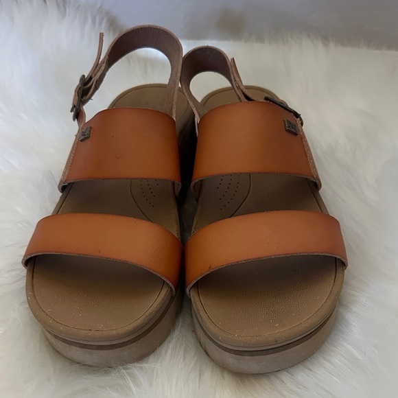 Reef Shoes - Reef Women's Tan Sandals